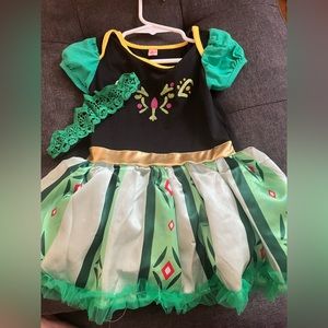 Infant costume